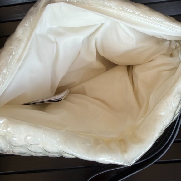 MONCLER Goose Down Padded Vanille Clutch Bag Chunky Logo Key Chain White NWOT - Picture 6 of 12